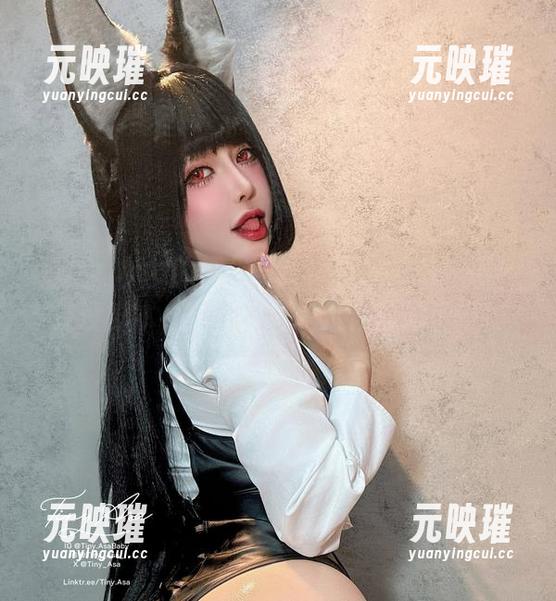 Tiny Asa Tiny Asa的裸足写真集再次更新!这一集没脚本,但绝对有‘足’够的乐趣!